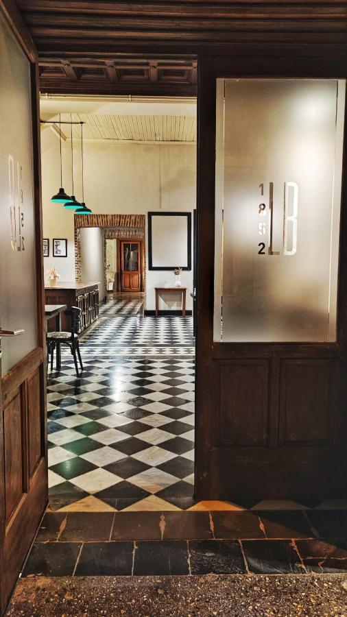 La Botica De 1852 Hotel Chascomús المظهر الخارجي الصورة