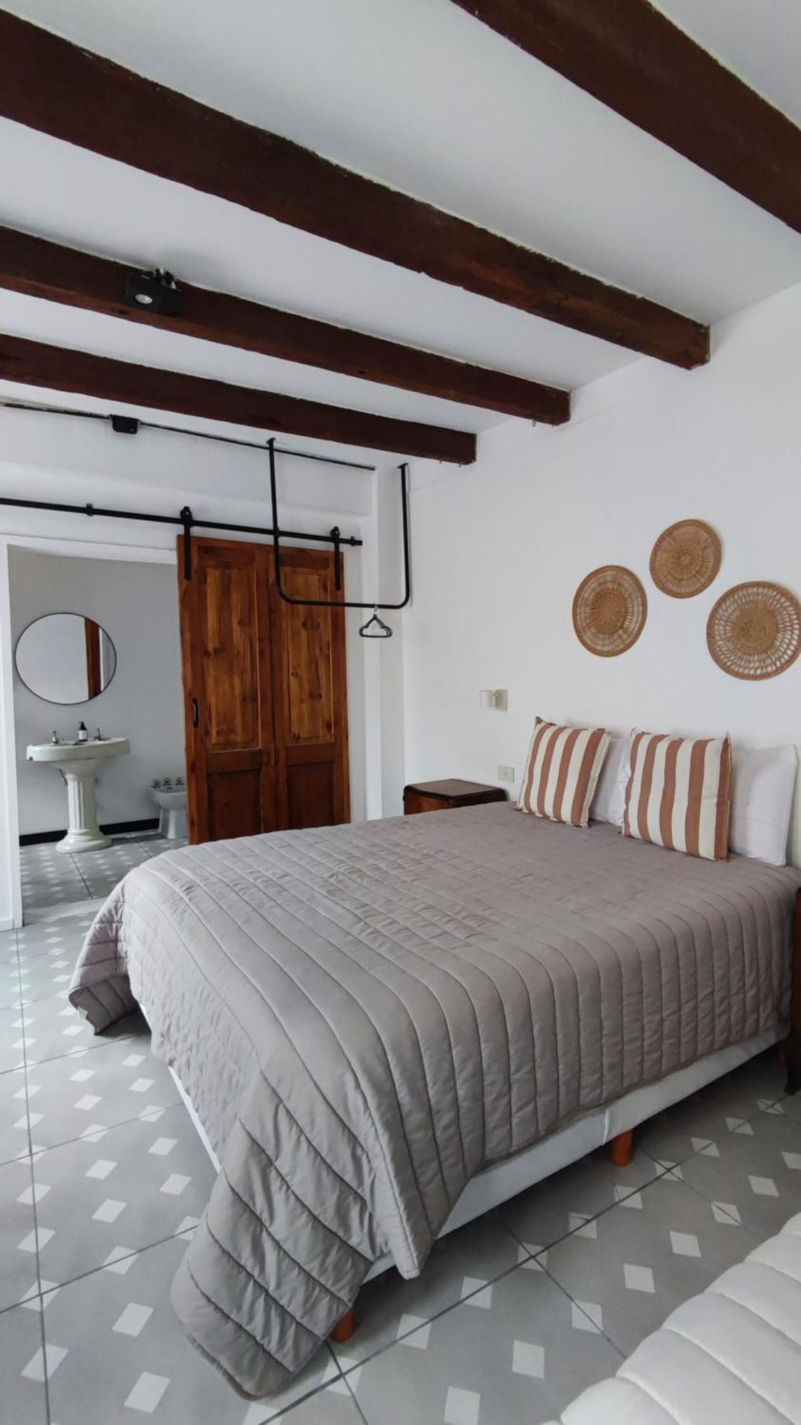 La Botica De 1852 Hotel Chascomús المظهر الخارجي الصورة